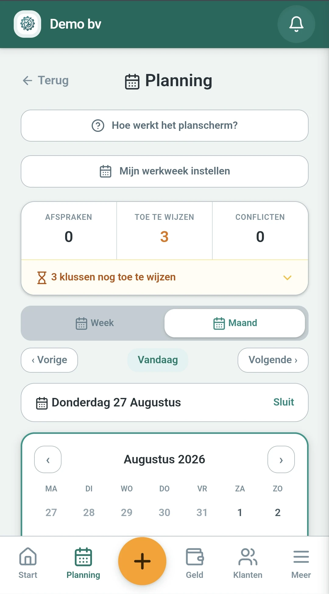 Het planscherm met een maandkalender en de klussen die op de gekozen dag staan.